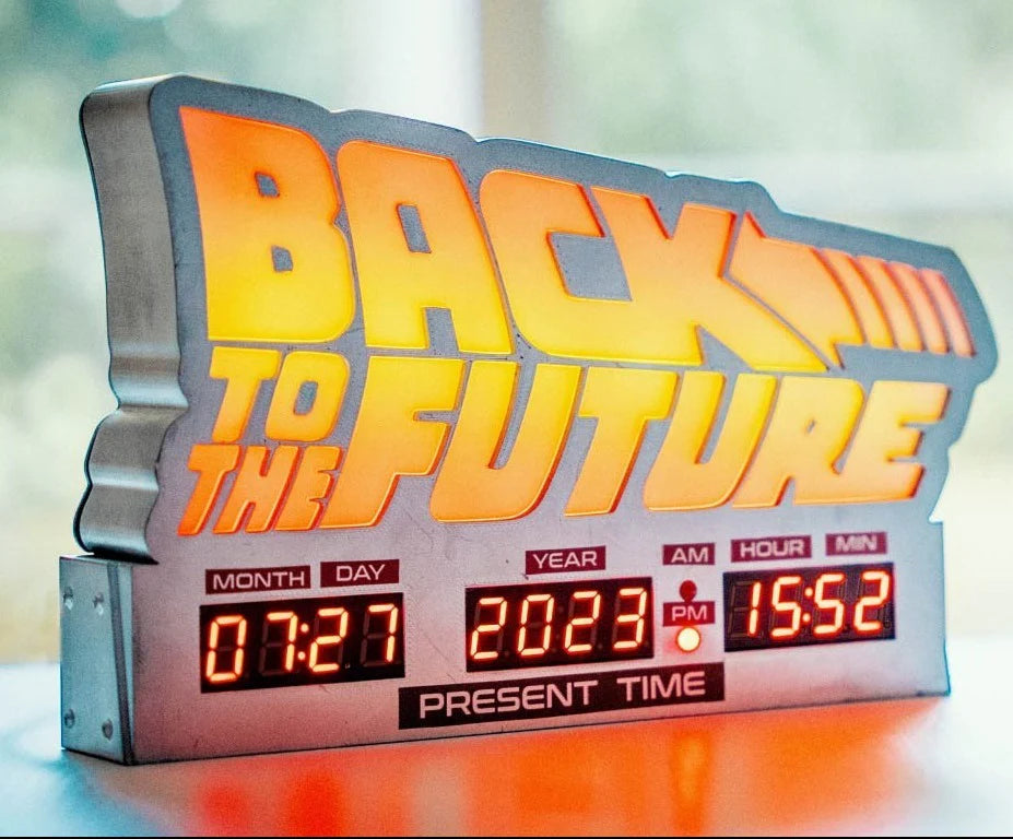 Back to the future - Lamp and clock